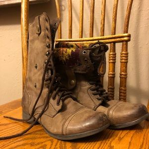 Steve Madden Chevie boots sz 6.5w